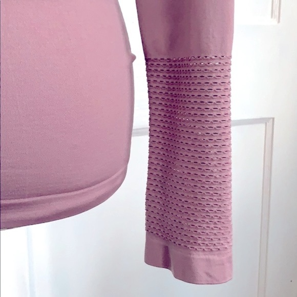 FABLETICS Musetta Seamless Long-Sleeve Top Mauve - Picture 5 of 12
